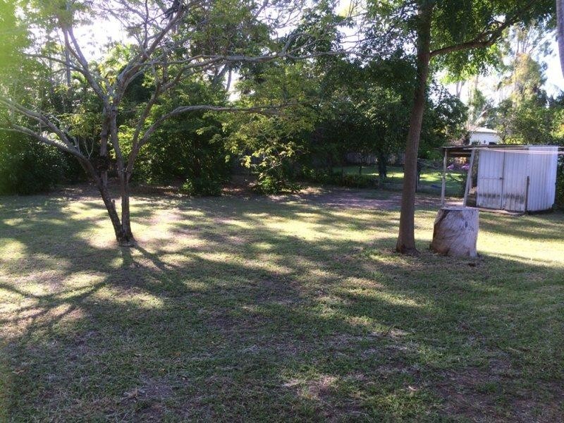 8 Ebony Court, Bushland Beach QLD 4818