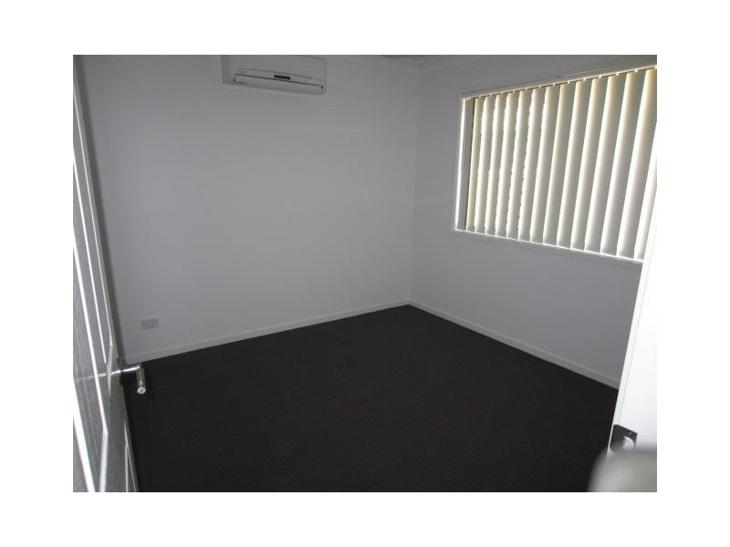 2 Smugglers Cove, Mount Low QLD 4818