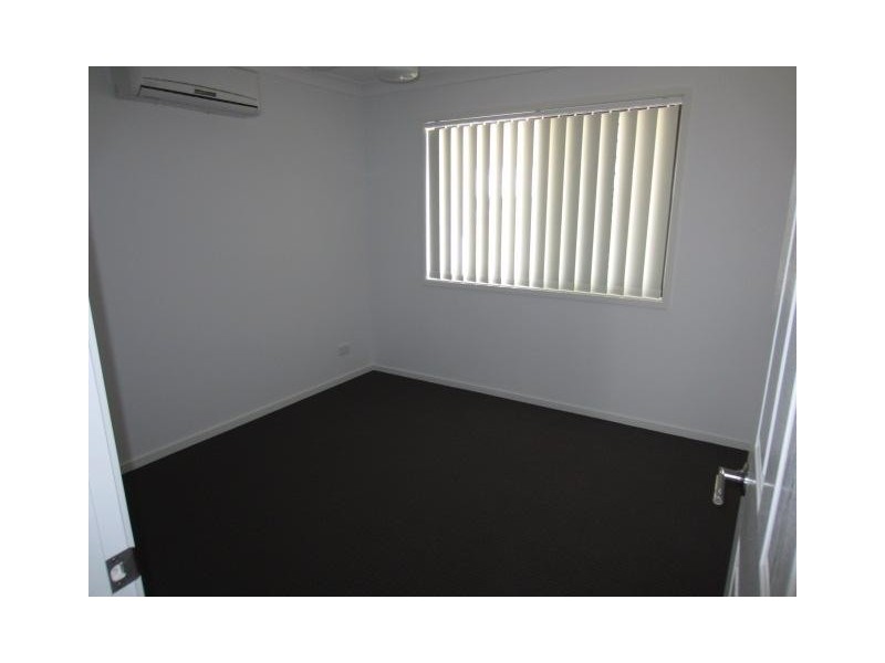 2 Smugglers Cove, Mount Low QLD 4818