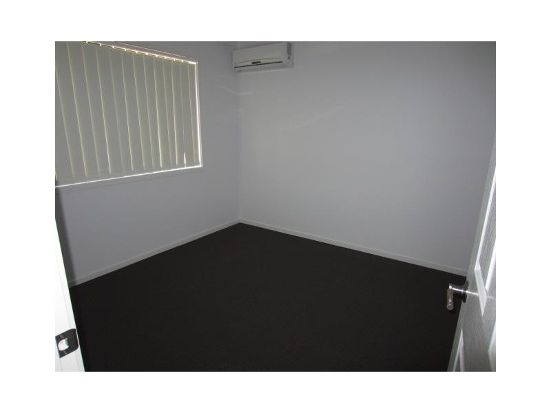 2 Smugglers Cove, Mount Low QLD 4818