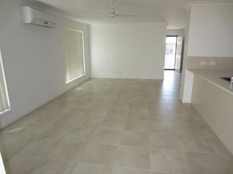 2 Smugglers Cove, Mount Low QLD 4818