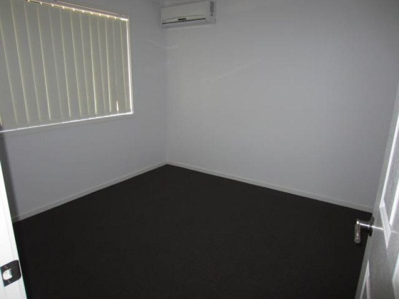 2 Smugglers Cove, Mount Low QLD 4818