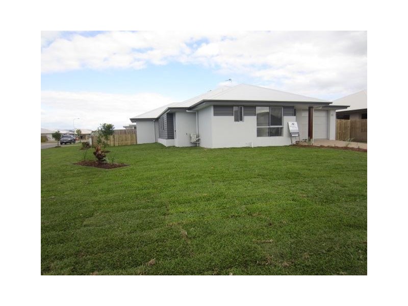 1/15 Solana Circuit, Burdell QLD 4818