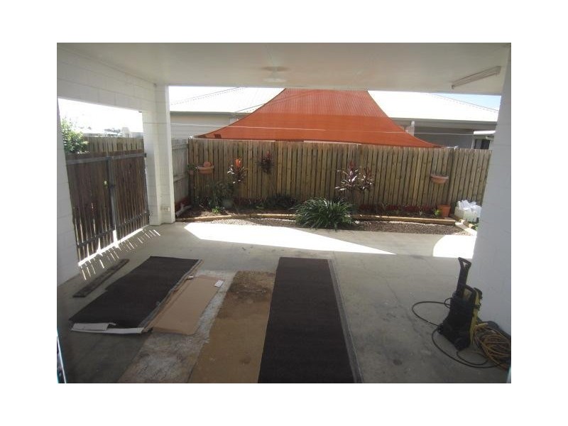 56 Griffey Street, Burdell QLD 4818