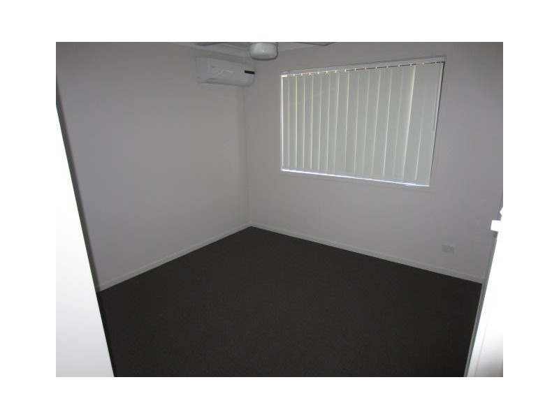 4 Smugglers Cove, Mount Low QLD 4818