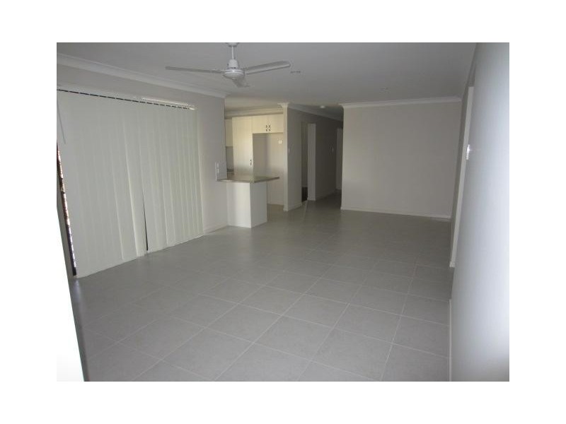 4 Smugglers Cove, Mount Low QLD 4818