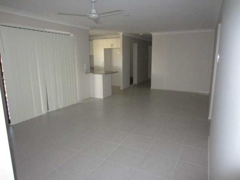 4 Smugglers Cove, Mount Low QLD 4818