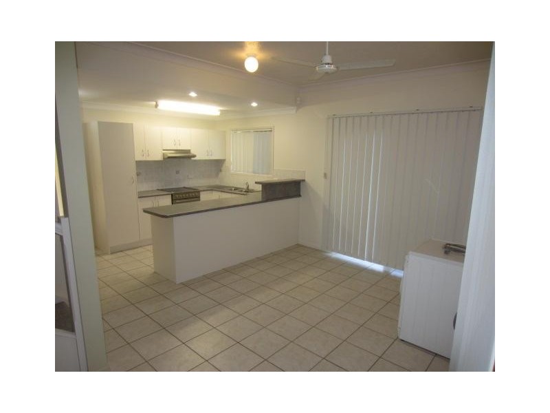 1/11 China Street, Mundingburra QLD 4812