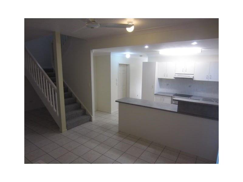 1/11 China Street, Mundingburra QLD 4812