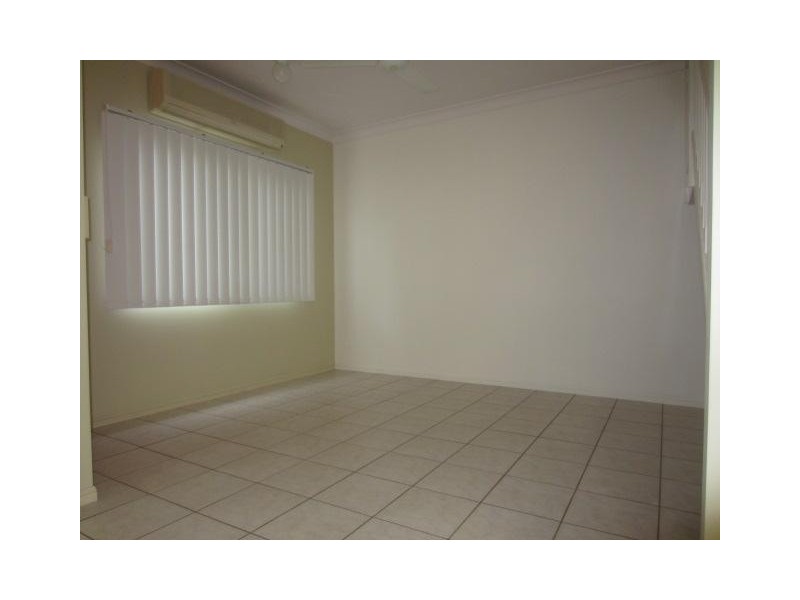 1/11 China Street, Mundingburra QLD 4812