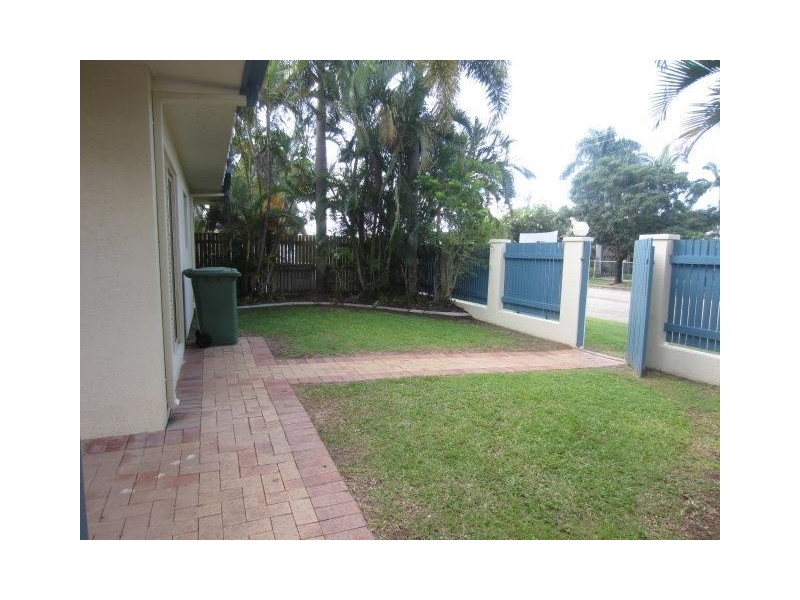 1/11 China Street, Mundingburra QLD 4812