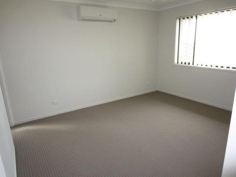 3 Catho Avenue, Mount Low QLD 4818