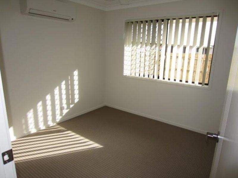 3 Catho Avenue, Mount Low QLD 4818