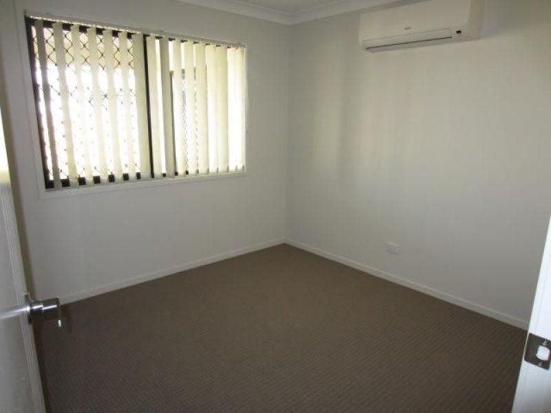 3 Catho Avenue, Mount Low QLD 4818