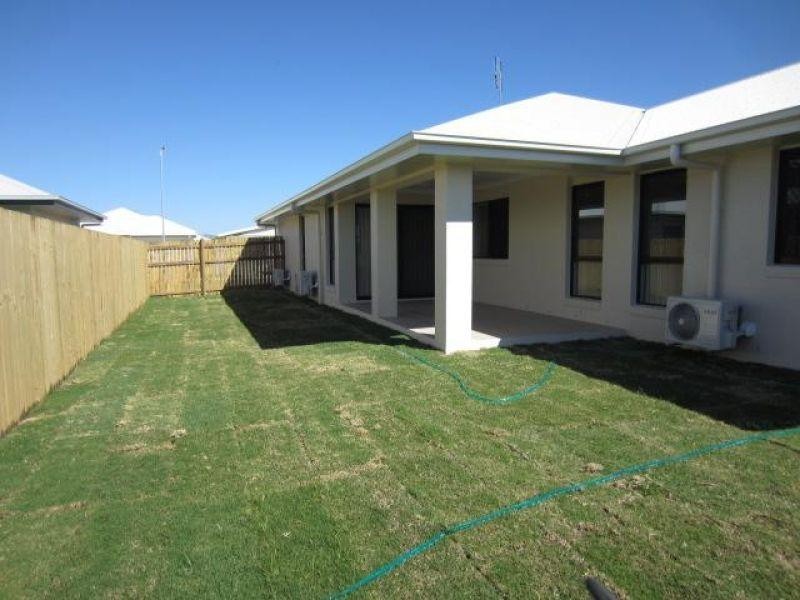 3 Catho Avenue, Mount Low QLD 4818