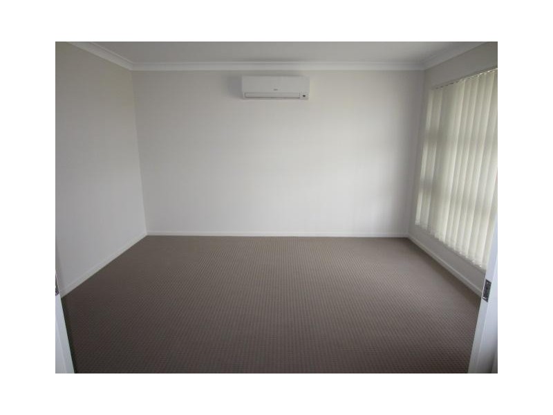 3 Catho Avenue, Mount Low QLD 4818