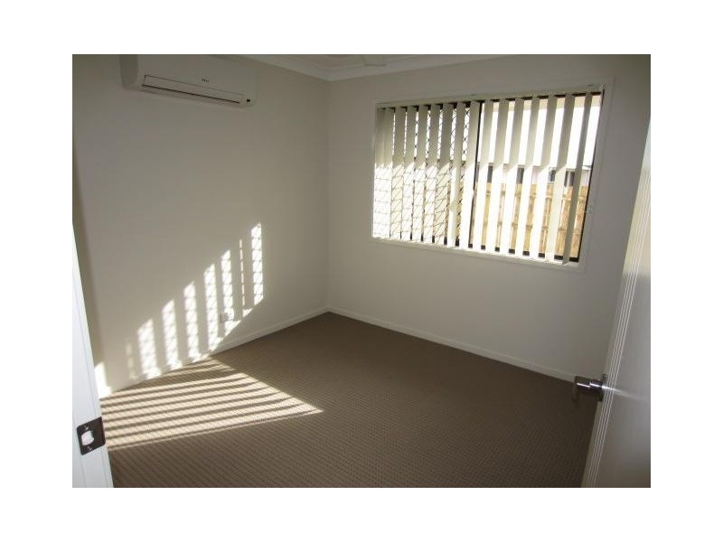 3 Catho Avenue, Mount Low QLD 4818