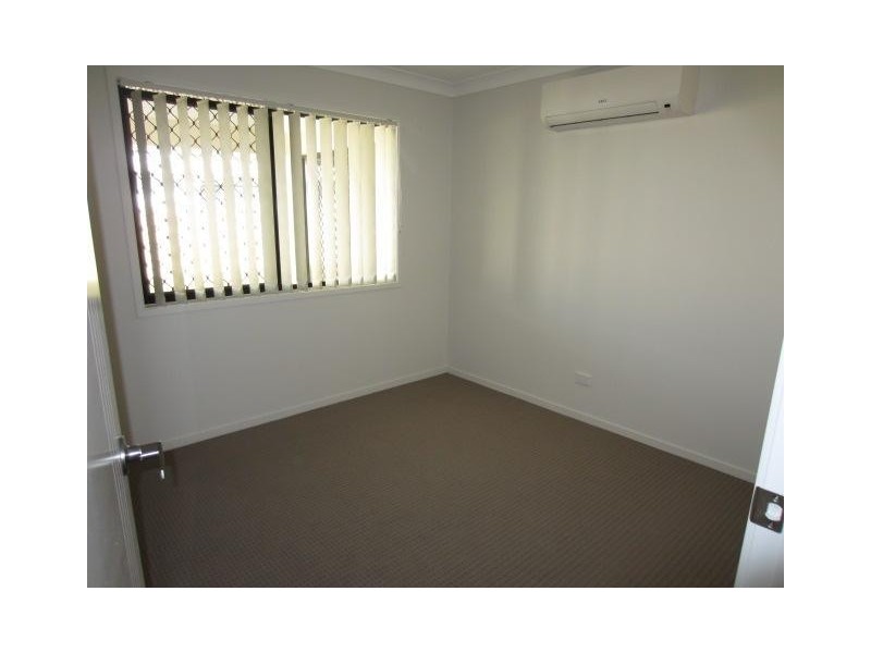 3 Catho Avenue, Mount Low QLD 4818