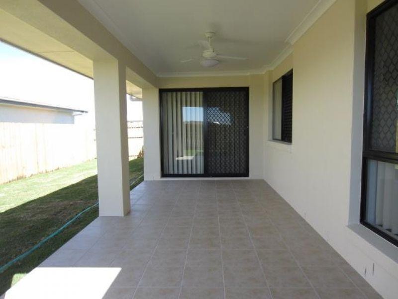 3 Catho Avenue, Mount Low QLD 4818