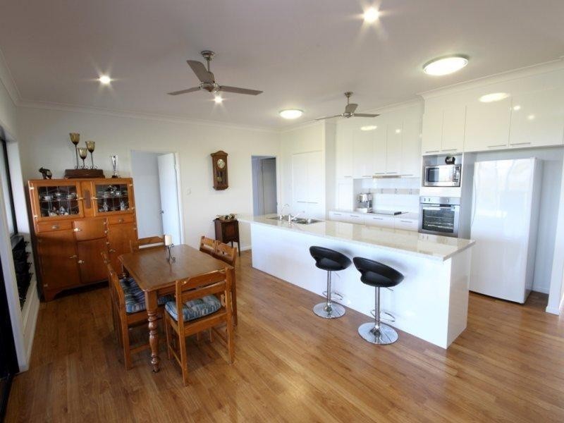 121 Goicoechea Drive, Bushland Beach QLD 4818