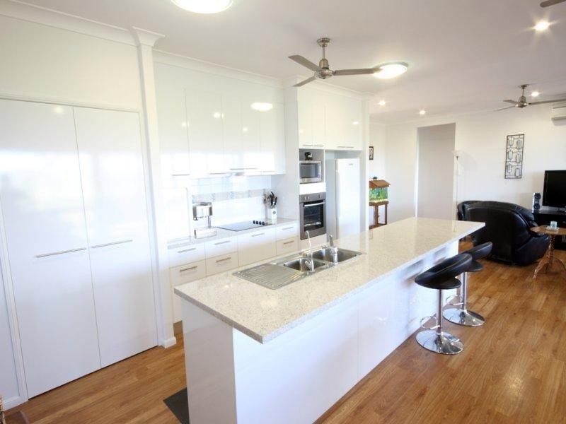 121 Goicoechea Drive, Bushland Beach QLD 4818