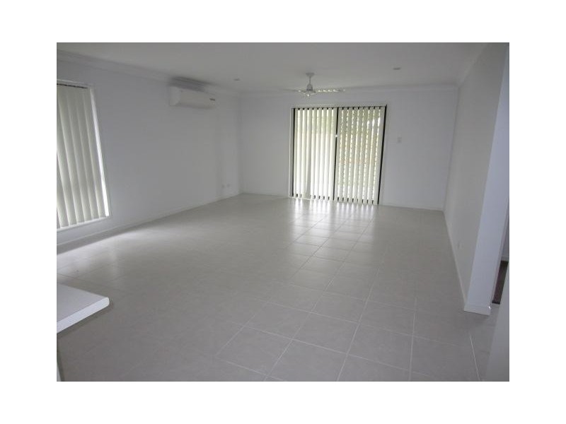 12 Stella Street, Kelso QLD 4815