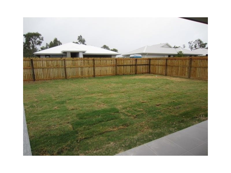 12 Stella Street, Kelso QLD 4815