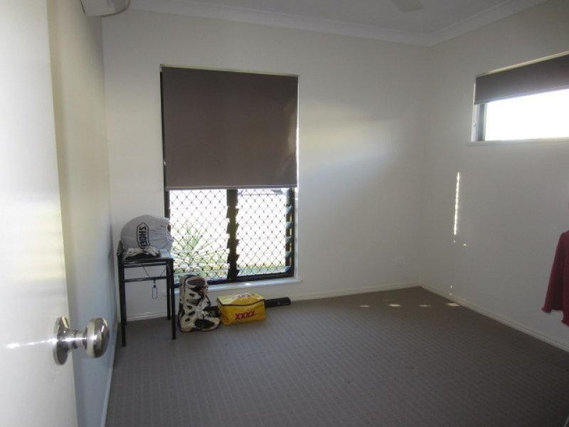 30 Kirrama Court, Bushland Beach QLD 4818