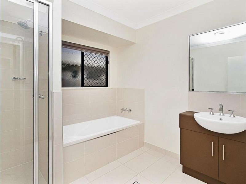 30 Kirrama Court, Bushland Beach QLD 4818