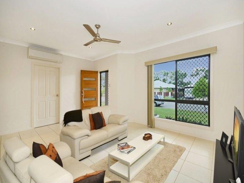 28 Daintree Drive, Bushland Beach QLD 4818