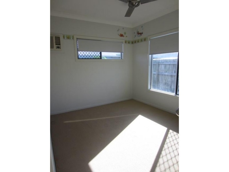 28 Daintree Drive, Bushland Beach QLD 4818