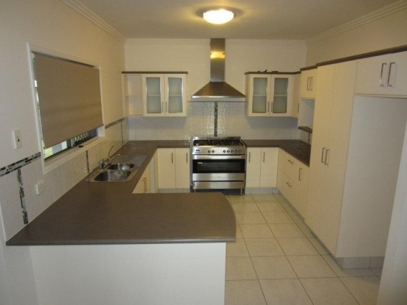 11 Keswick Street, Bushland Beach QLD 4818