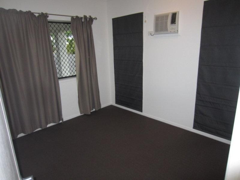 11 Keswick Street, Bushland Beach QLD 4818