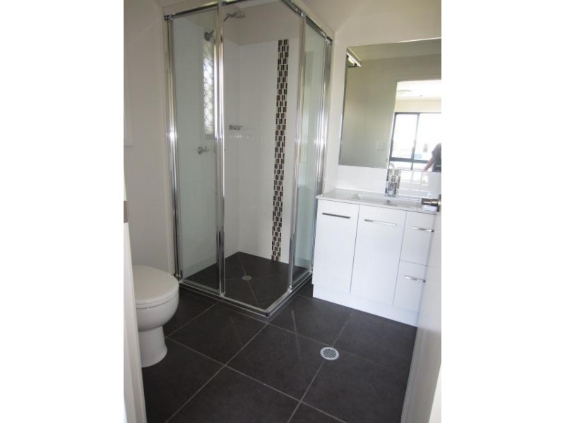 12 Catho Avenue, Mount Low QLD 4818