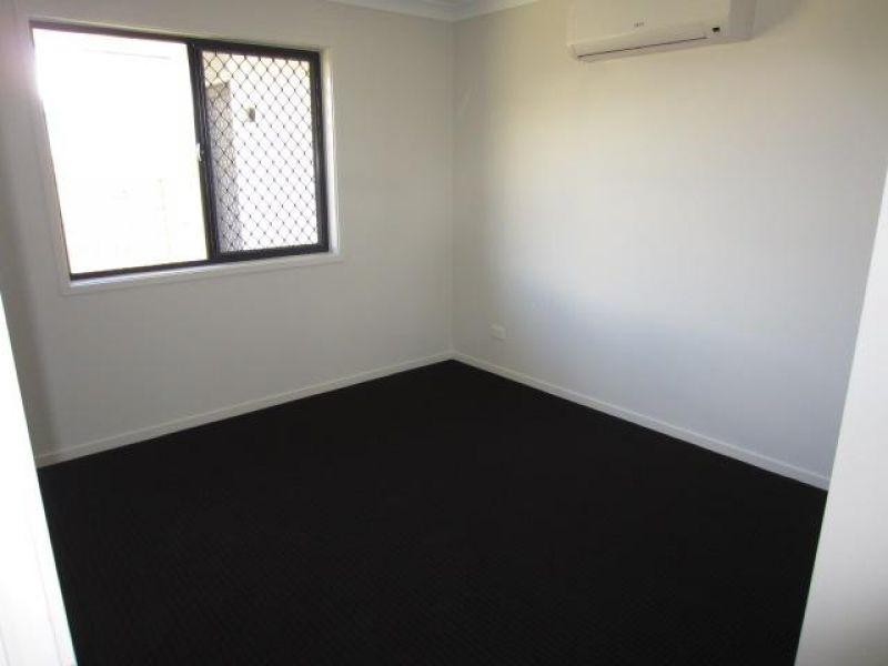 12 Catho Avenue, Mount Low QLD 4818