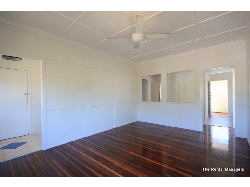 30 Sheriff Street, Hermit Park QLD 4812