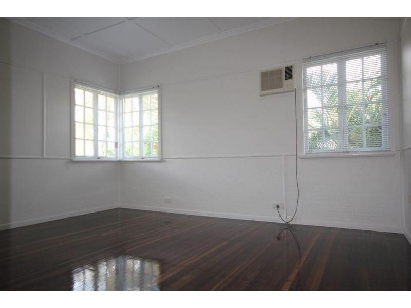 Hermit Park QLD 4812