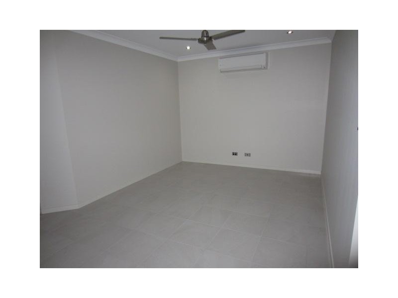 7 Aldrin Street, Burdell QLD 4818