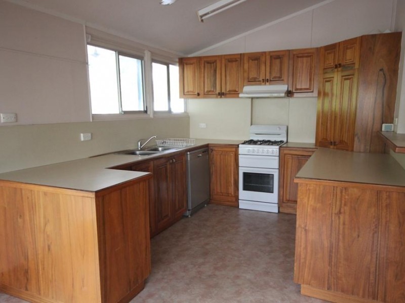 28A Ackers Street, Hermit Park QLD 4812