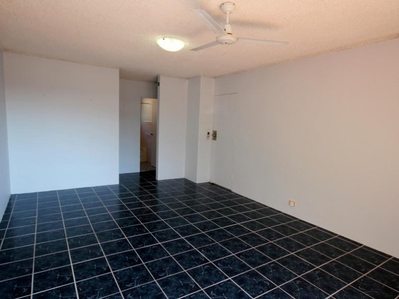 7/23 Gregory Street, North Ward QLD 4810