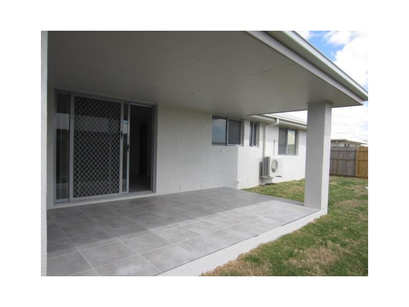 25 Epping Way, Mount Low QLD 4818