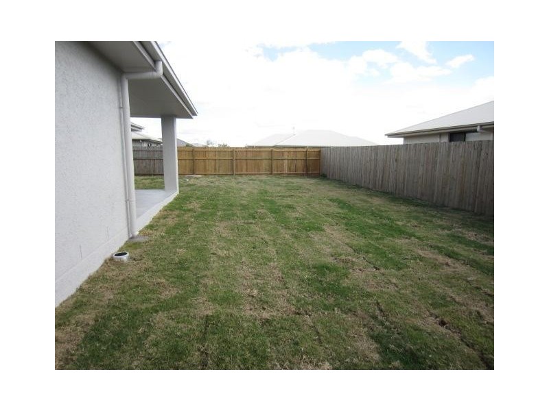 25 Epping Way, Mount Low QLD 4818