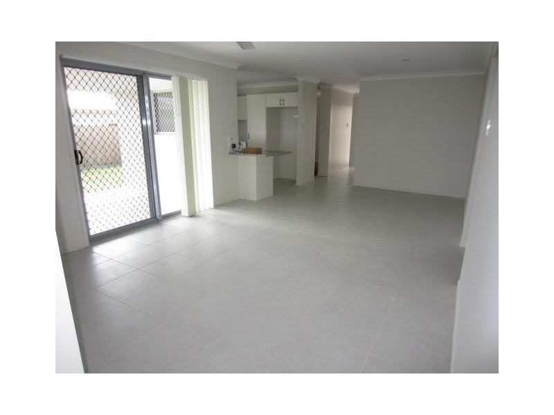25 Epping Way, Mount Low QLD 4818