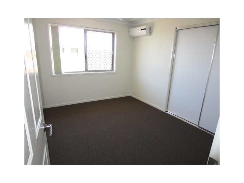 5 Smugglers Cove, Mount Low QLD 4818