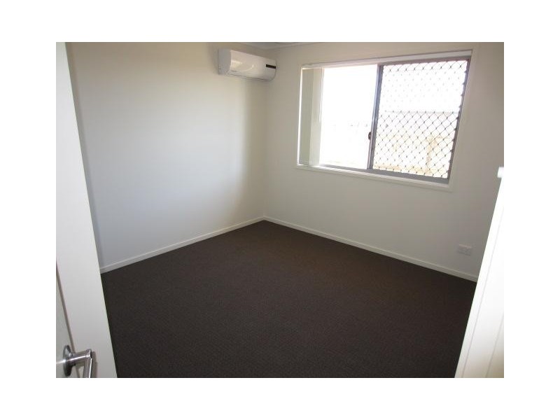 5 Smugglers Cove, Mount Low QLD 4818