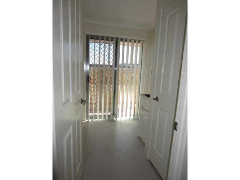 5 Smugglers Cove, Mount Low QLD 4818