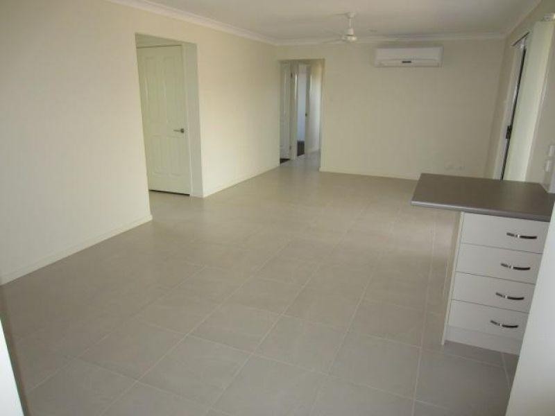 5 Smugglers Cove, Mount Low QLD 4818