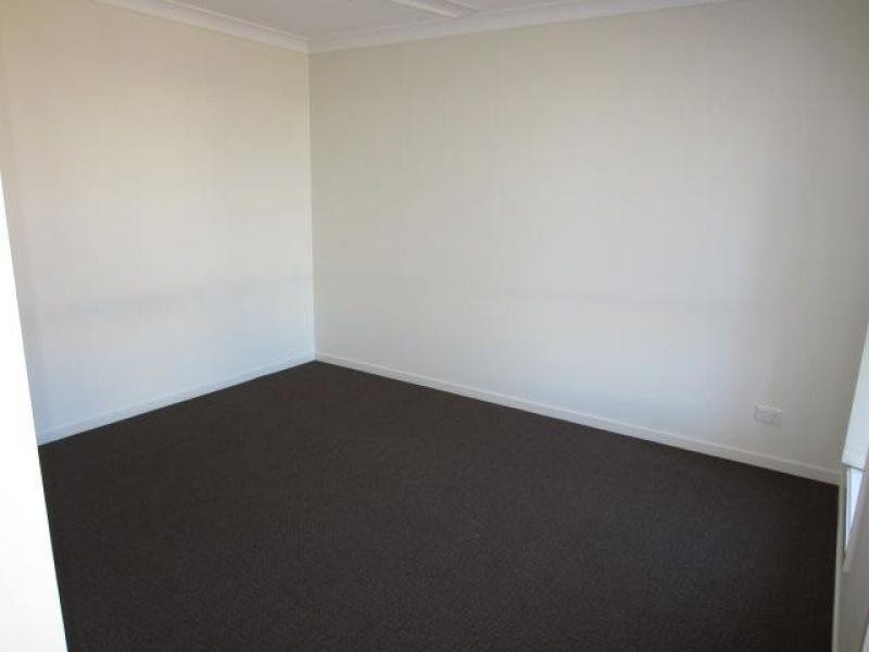 5 Smugglers Cove, Mount Low QLD 4818