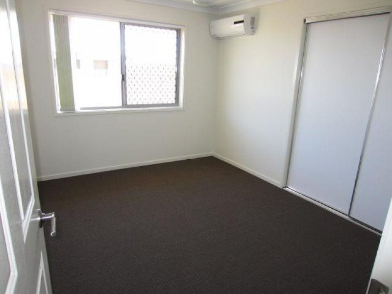 5 Smugglers Cove, Mount Low QLD 4818