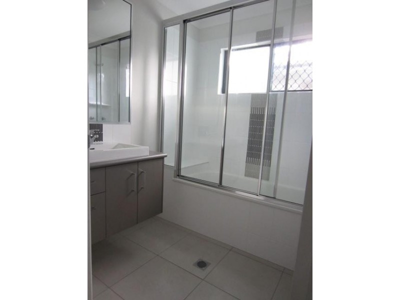 16 Sunhaven Boulevard, Burdell QLD 4818